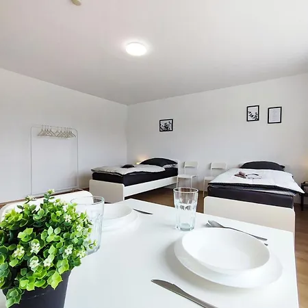 Apartment Erb01 - 2-zimmer-apartment Mit Balkon In