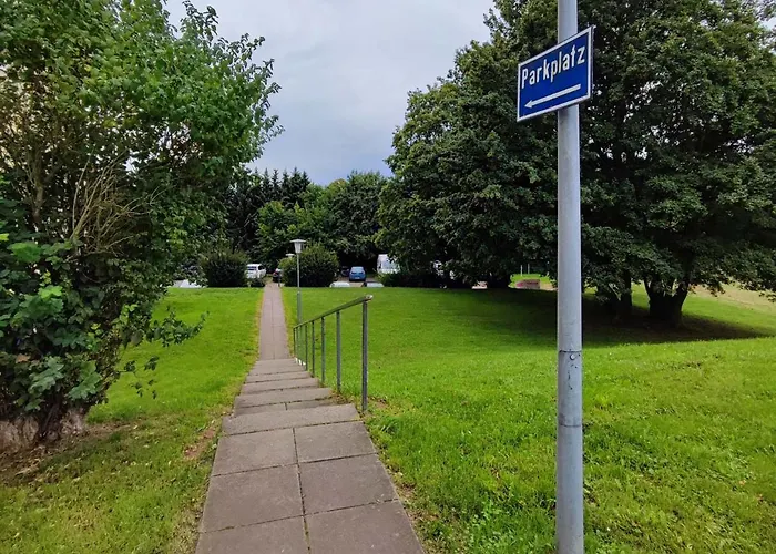 Erb01 - 2-zimmer-apartment Mit Balkon In * Bad König